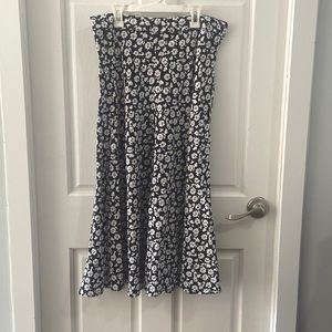 Black and white first print maxi skirt